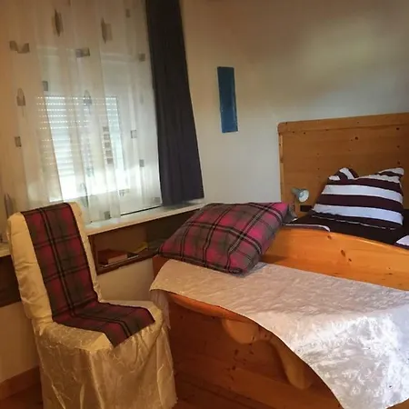 Haus Moraig Homestay *
